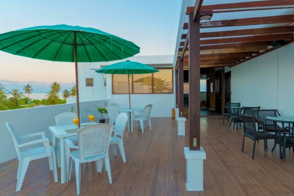 Rooftop Lounge